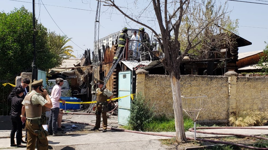 Padre y sus dos hijos murieron en un incendio en La Cisterna