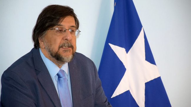 Magallanes: Ahora renunció el gobernador de la Antártica