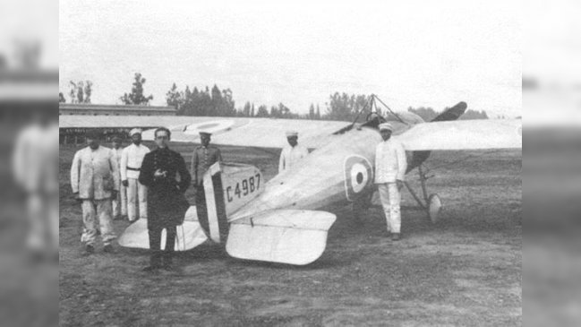 Roban espada de prócer de la aviación chilena desde el Museo Aeronáutico