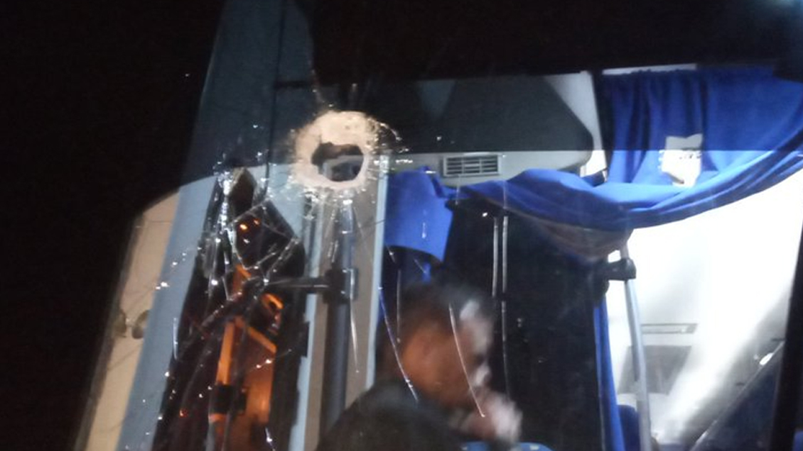 Oposición venezolana informó de un herido grave por ataque a caravana rumbo a Colombia