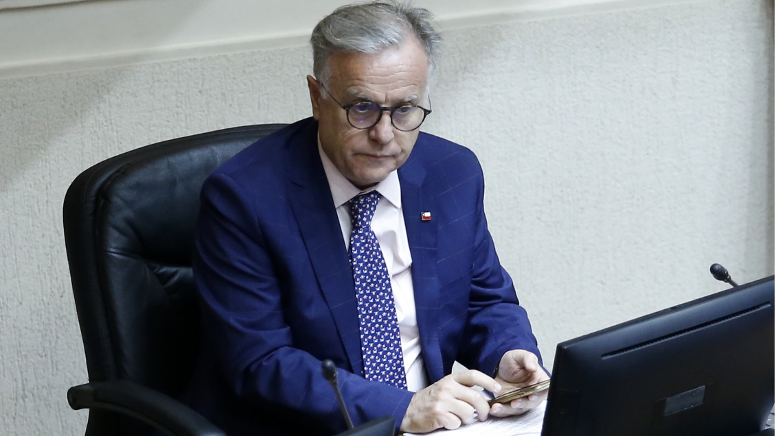 Medicamentos caros: Santelices dijo que se buscarán precios más convenientes