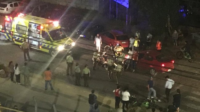 Curicó: Un muerto y un herido en riesgo vital tras choque frontal de motos