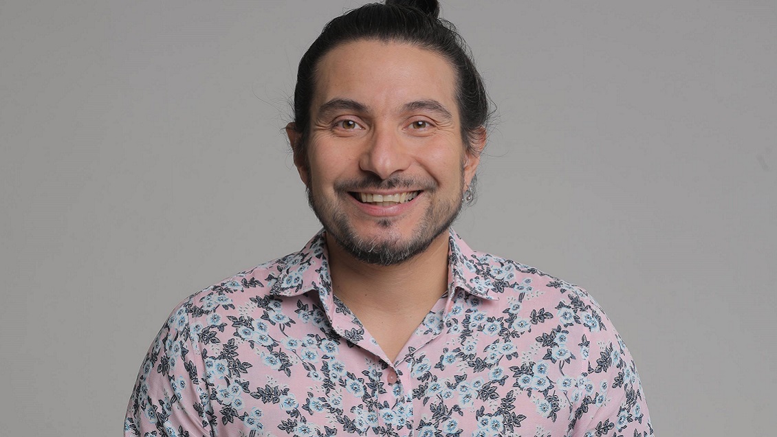 Tras triunfar en Viña, Felipe Avello regresa a la TV como entrevistador