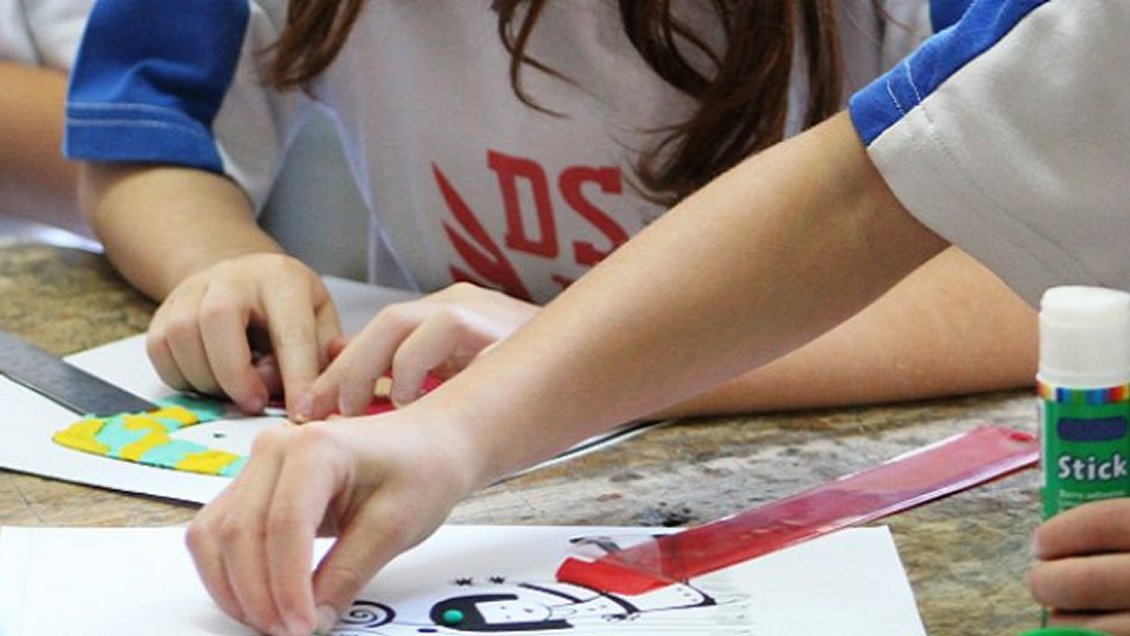 Alumnos de la rama chilena del Colegio Alemán de Santiago denuncian discriminación