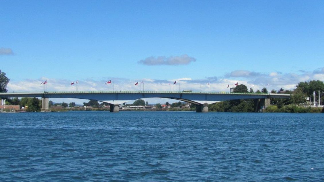 Hombre en estado de ebriedad se lanzó al Río Calle Calle