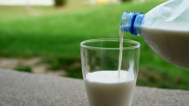 Anuncian entrega gratuita de leche especial a menores alérgicos a la proteína de la vaca