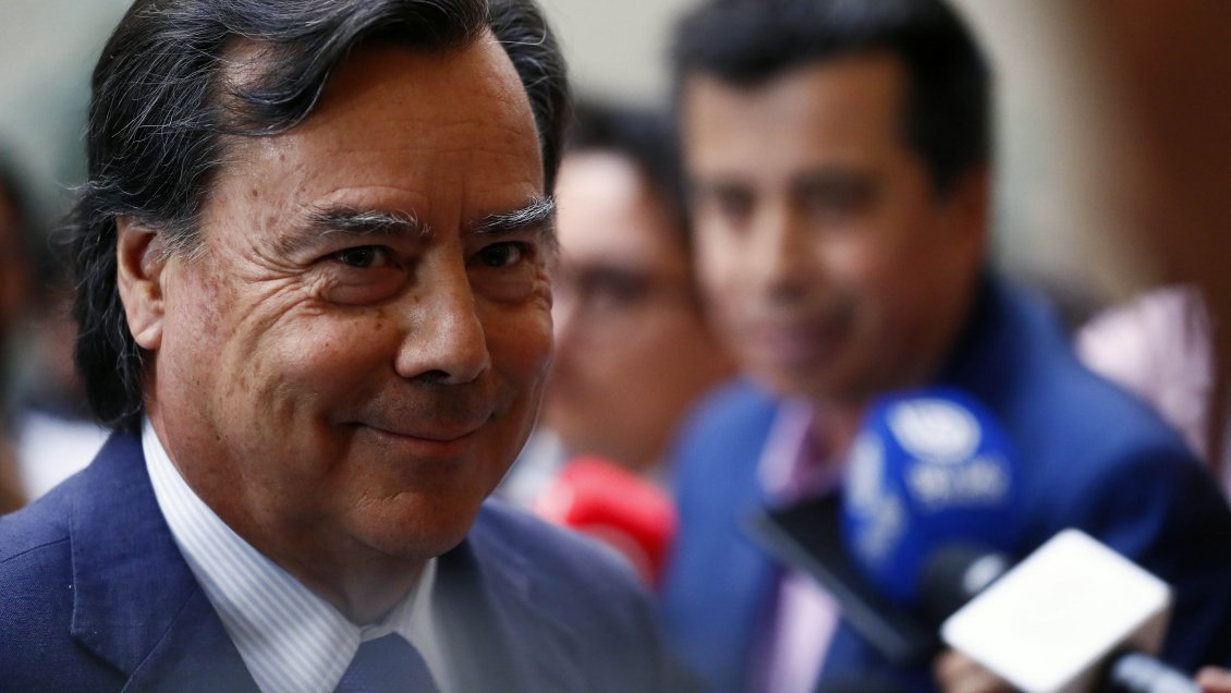 Diputados UDI proponen que policías usen subametralladoras