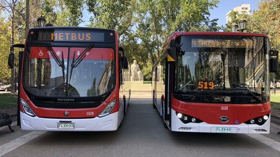 Pasajeros ponen nota 6,3 a buses eléctricos del Transantiago