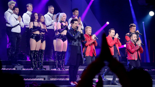 Y lo logró: Felipe Avello disfrutó el show de los Backstreet Boys en Viña