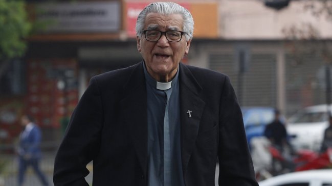 Se suspendió juicio por querella de Raúl Hasbún contra denunciante de abusos