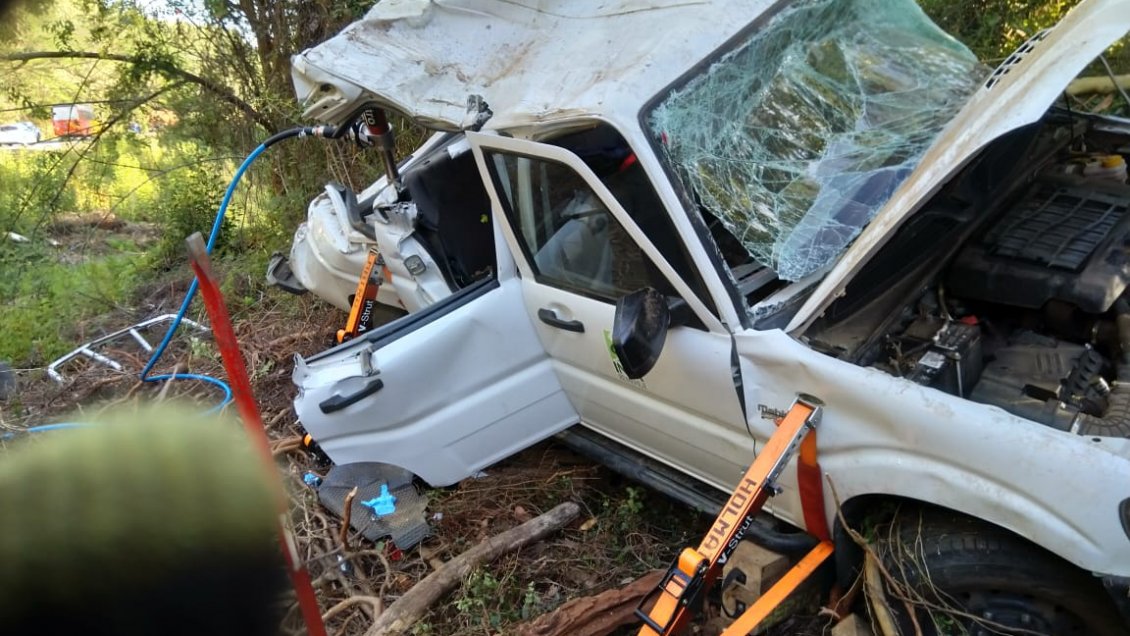 Volcamiento en la ruta que une Valdivia y Paillaco dejó una lesionada