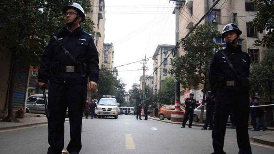 Estudiante apuñaló a cuatro de sus compañeros en China: Uno murió