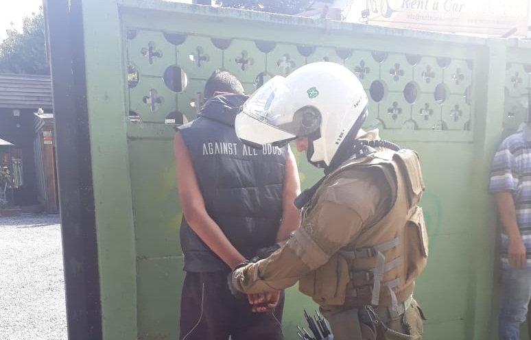 Detuvieron en Valdivia a joven acusado de robo con intimidación en Santiago