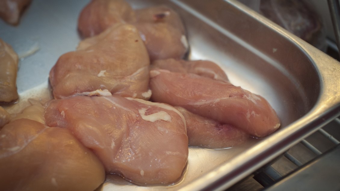 Experto y colusión de los pollos: Va a pasar un tiempo antes de saber de compensaciones