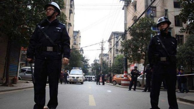 Estudiante apuñaló a cuatro de sus compañeros en China: Uno murió