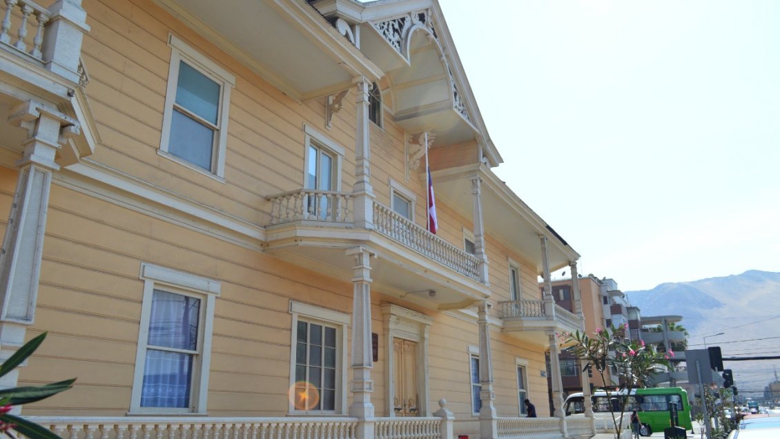 Recuperación de fachadas del Paseo Baquedano deberá esperar hasta marzo