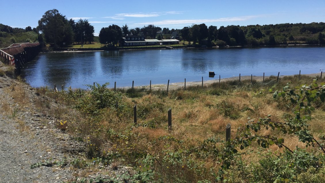 Ancud: Denuncian presencia de cerco en el Río Quempillén