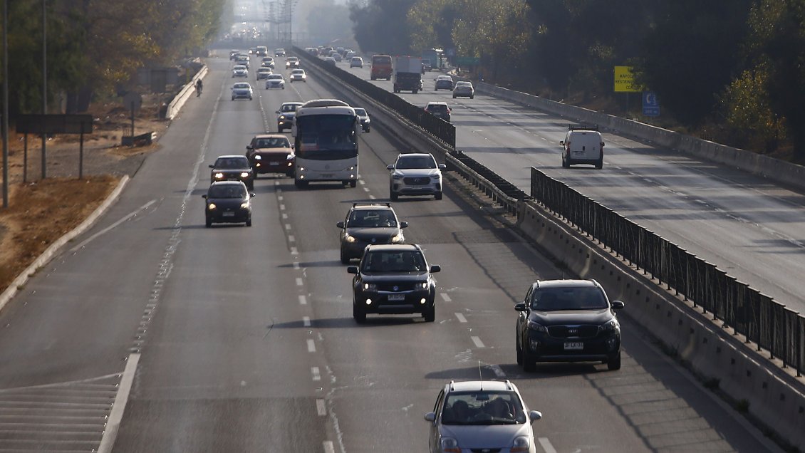 ¿De vuelta a Santiago? Revisa el plan especial de las carreteras