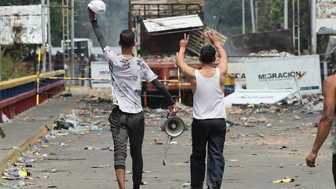 Gobierno de Maduro contabiliza 324 heridos por la oposición en protestas en la frontera