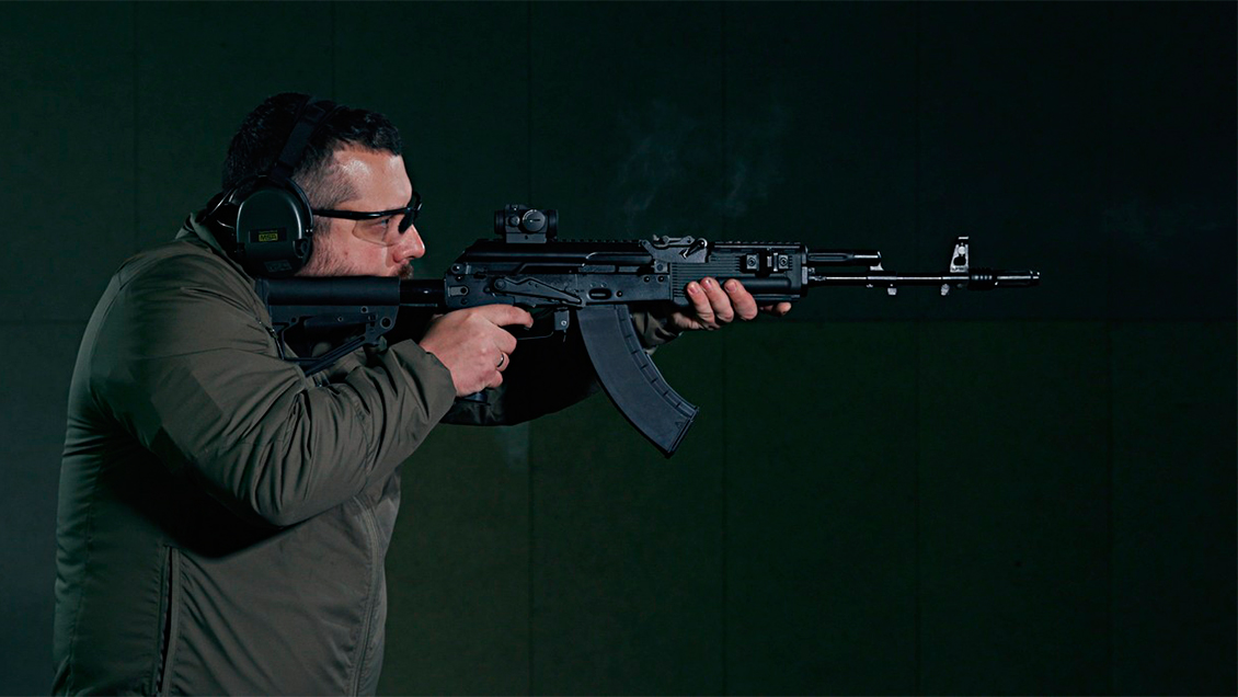 Rusia abre en India una fábrica de fusiles Kaláshnikov