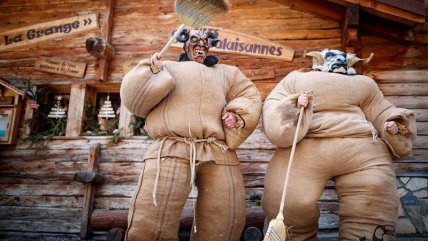  En Suiza los hombres de paja tienen su propio carnaval  