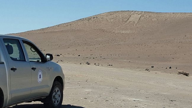 Turistas que dañaron el Gigante de Tarapacá fueron condenados: Deben pagar millonaria multa