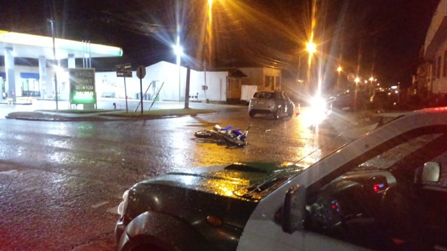 Punta Arenas: Motociclista quedó grave tras chocar con automóvil