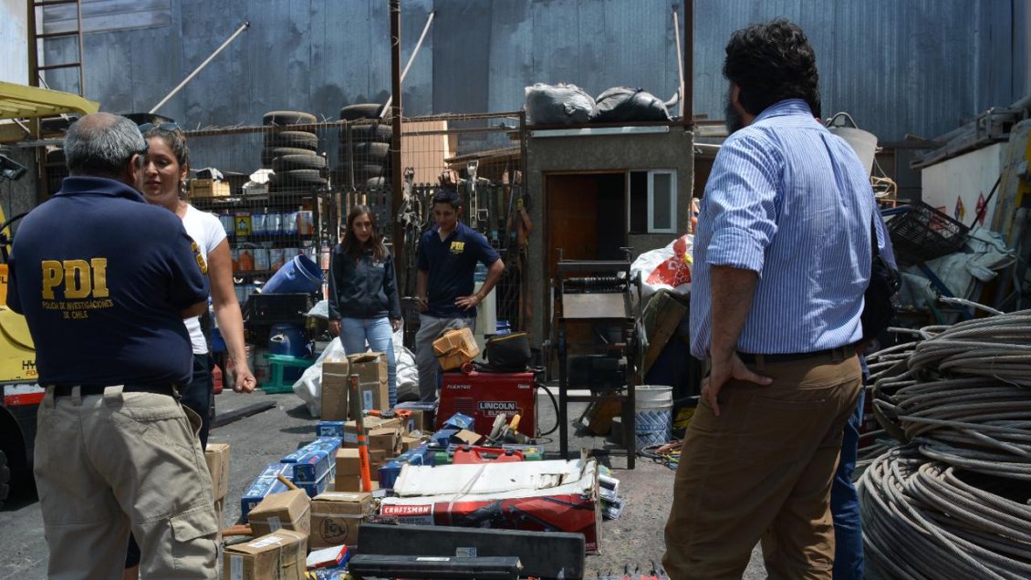 Prohíben funcionamiento a depósito de chatarra por hallazgo de especies robadas en Antofagasta