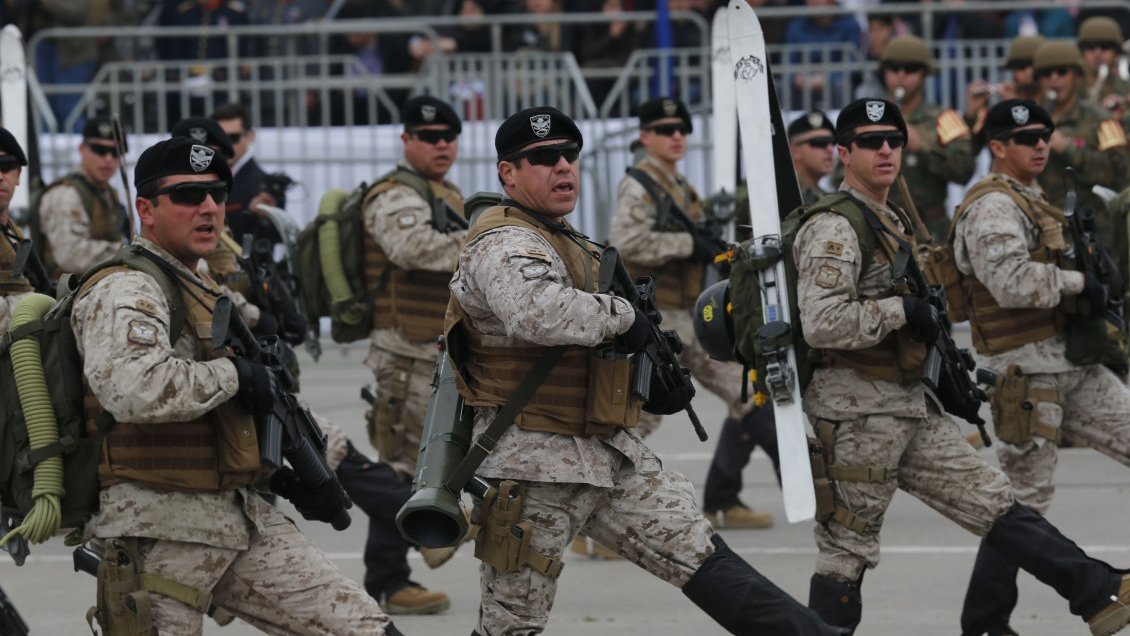 Diputados proponen que el Cosena fiscalice uso de gastos reservados en las FF.AA.