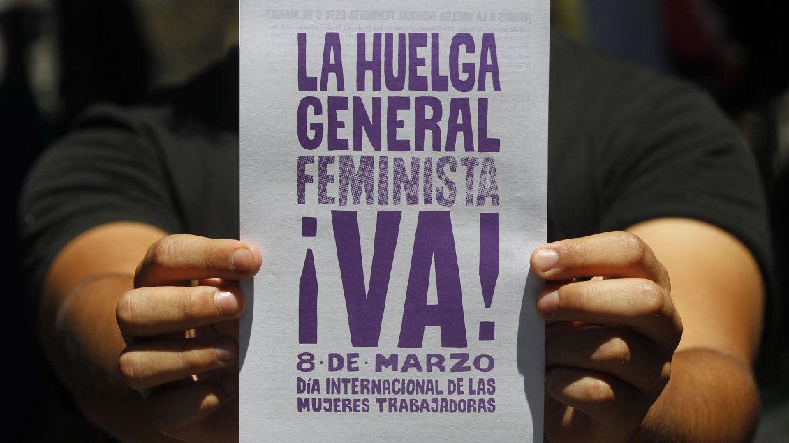 Decano de la USACh ofreció disculpas por correo en que calificaba huelga feminista de 