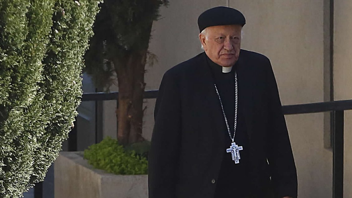 Entrevista de Ezzati por televisión: Laicos exigen que declare en Fiscalía