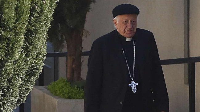 Entrevista de Ezzati por televisión: Laicos exigen que declare en Fiscalía