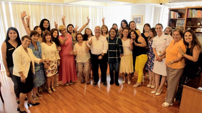Destacan a 14 mujeres de Tarapacá en el Día de la Mujer