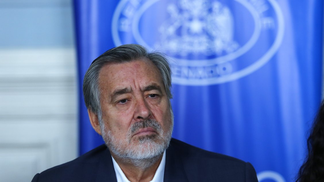 Guillier y primer año de Gobierno de Piñera: Llegó la hora de dejar la farándula política