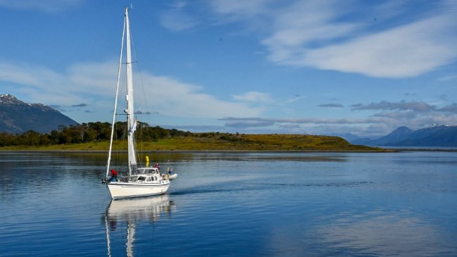 Magallanes: Siete veleros iniciaron la regata internacional más austral del mundo