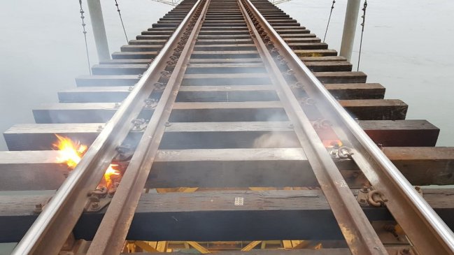 Incendio reaviva urgencia por cambiar Puente Ferroviario sobre el Biobío, de 110 años