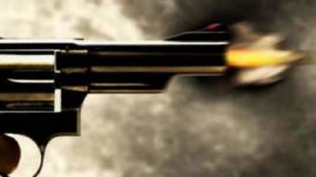 Mujer le disparó a su pololo porque roncaba muy fuerte