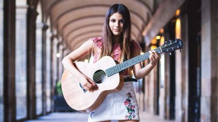  Canción póstuma de Katy Winter, 