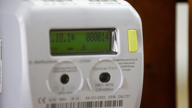 Constitución se rebela contra los medidores inteligentes