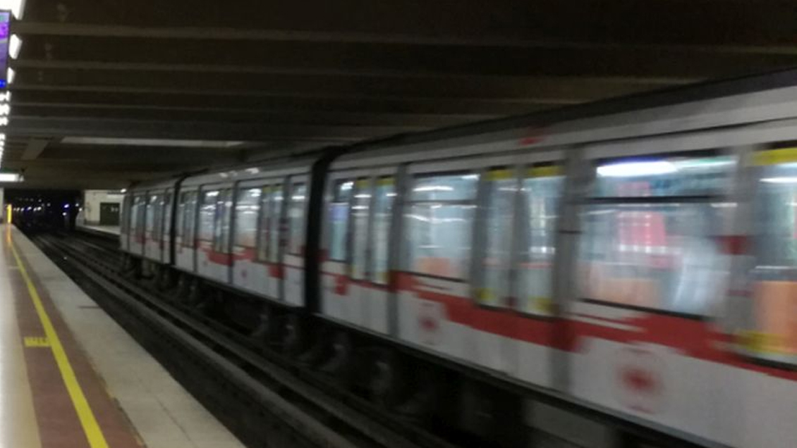 Revisa el estado del Metro de Santiago ante operativo en Línea 1