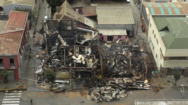 Comerciantes evalúan alternativas para levantarse tras el incendio en Viña del Mar