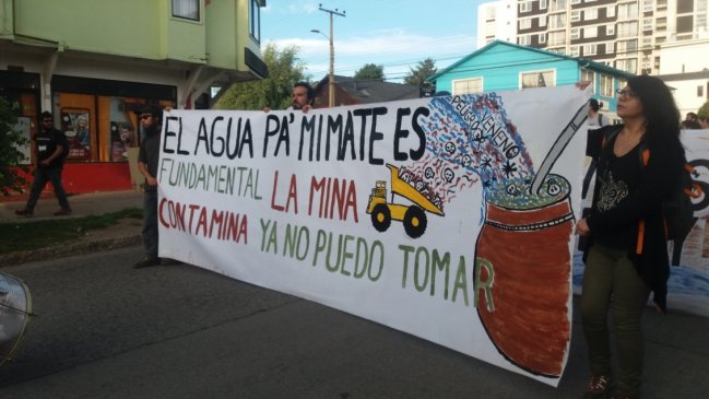 Un centenar de personas marchó en Coyhaique contra los proyectos mineros