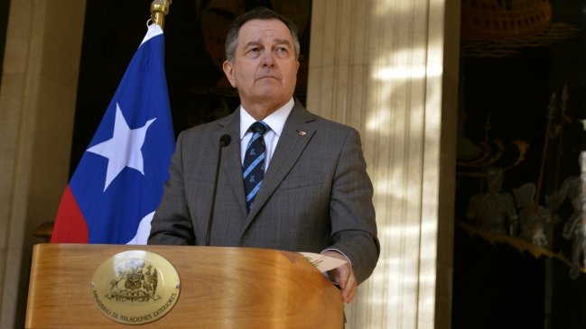 Canciller defendió Prosur: Es un flaco favor tildar la política exterior de Chile como 