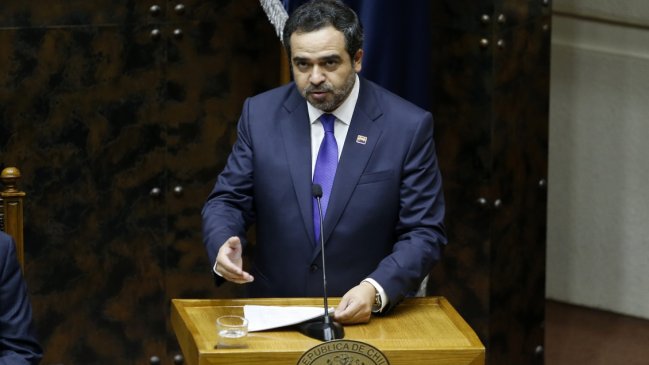 Presidente del Senado se restará del almuerzo con Bolsonaro en La Moneda