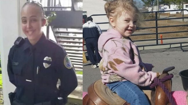 Policía estaba teniendo sexo con su jefe cuando su hija murió encerrada en un auto