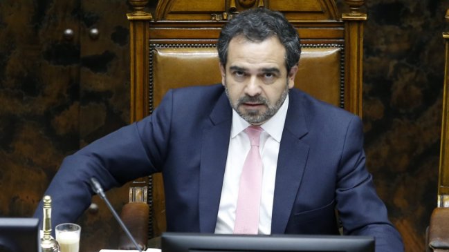 Senador Quintana respondió a 