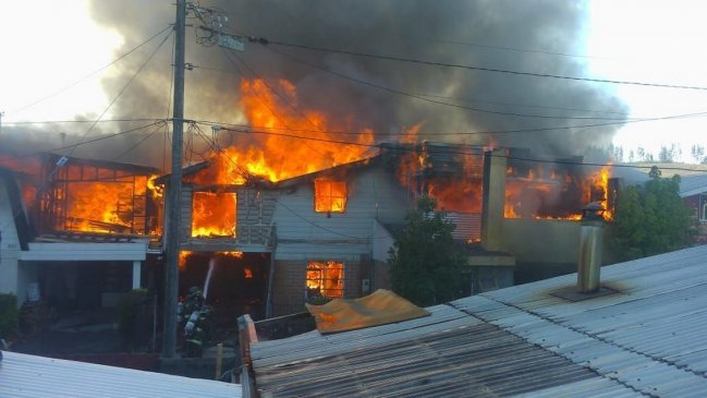 Incendio afectó a nueve viviendas en Curanilahue