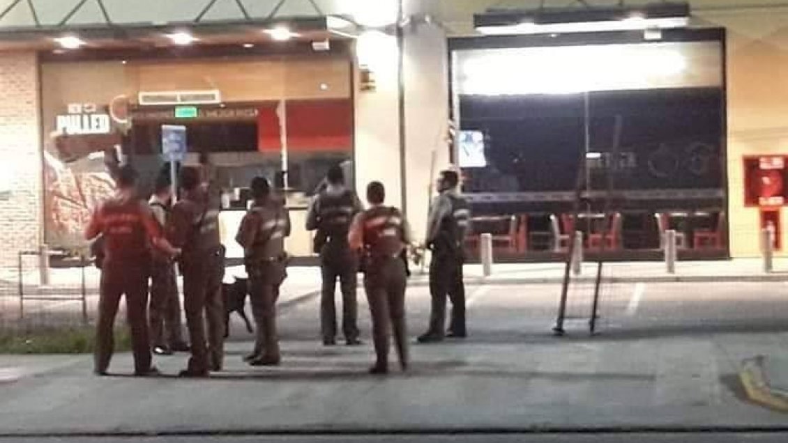 La Calera: Robo en pizzería terminó a balazos entre delincuentes y carabineros