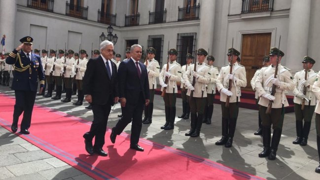 Presidente de Colombia se reúne con Piñera en La Moneda