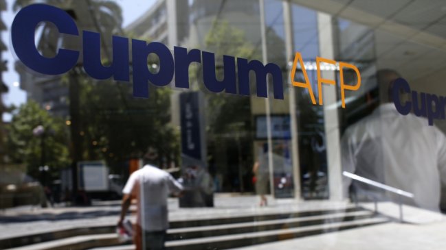 Investigan traspaso de fondos de Cuprum a cuentas de Provida